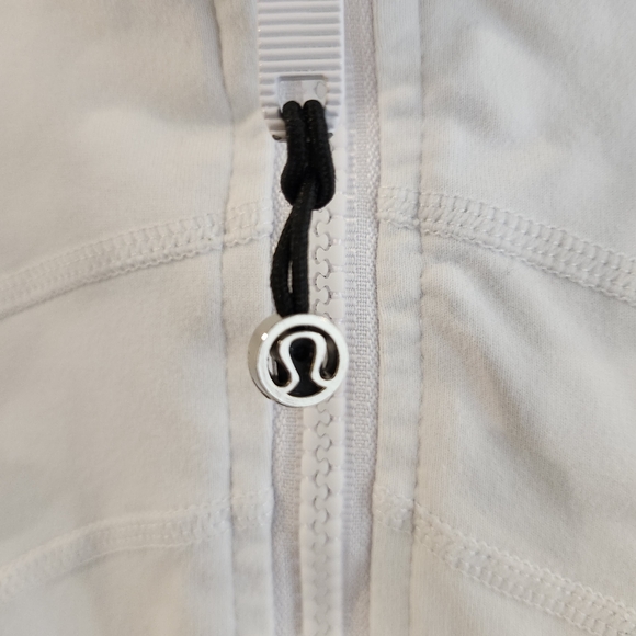 lululemon athletica Women's Utility Jacket - Bone - Picture 3 of 5